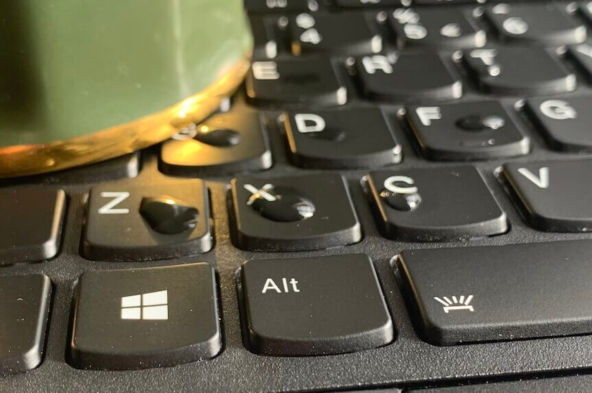 Nešiojamas kompiuteris buhalteriui skaičių klaviatūra