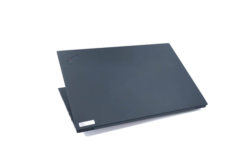Lenovo Thinkpad P1 15.6" Xeon-2176M pagrindinė fiberta